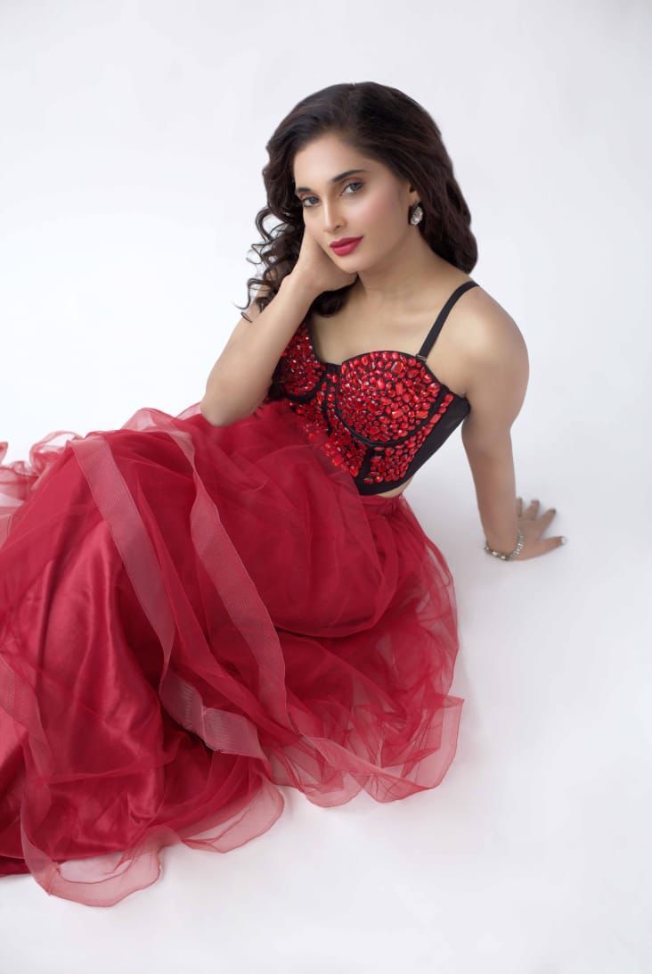Escort Profile in Hyderabad, Delhi